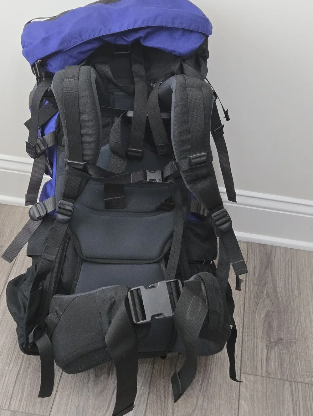 Arc'teryx Bora 80 Backpack Blue Black Hiking Expedition Pack - Great Condition
